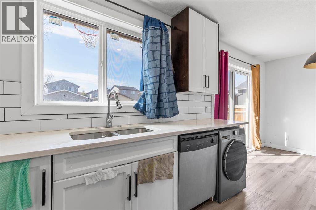 13 Martindale Boulevard Ne, Calgary, Alberta  t3j 2t8 - Photo 11 - A2302327