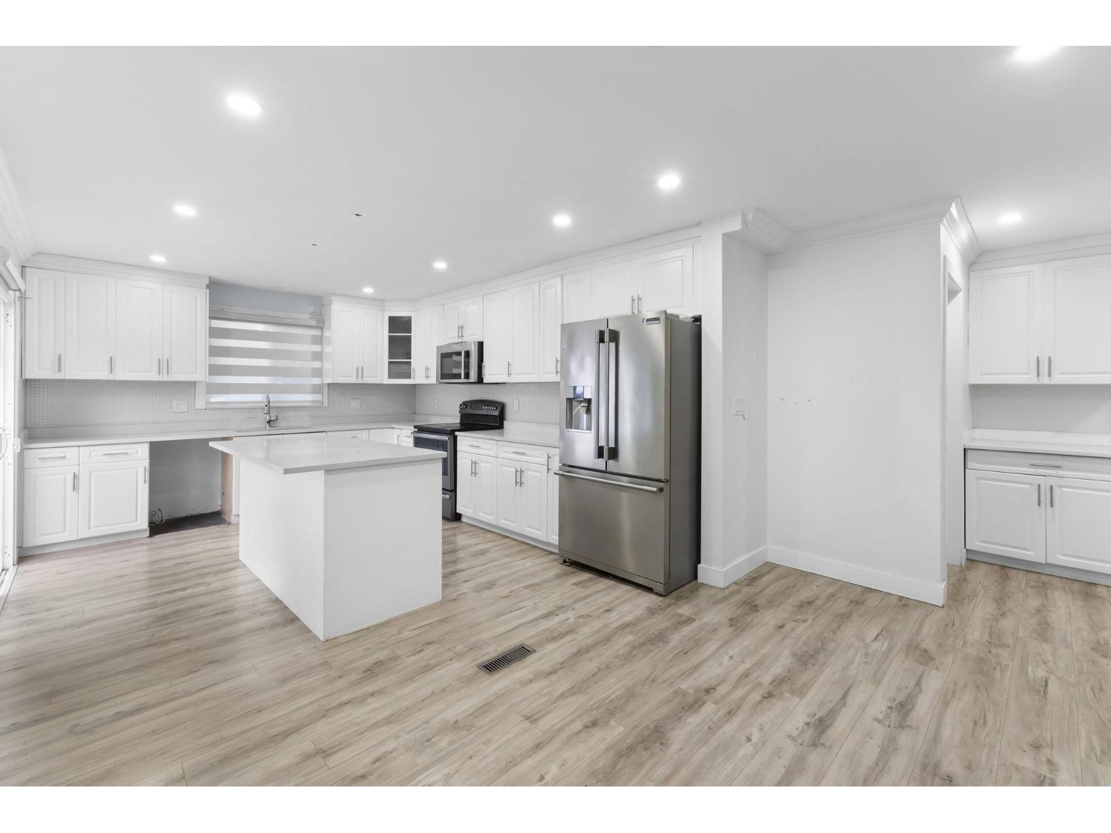 6138 134a Street, Surrey, British Columbia  V3X 1L9 - Photo 8 - R3115568