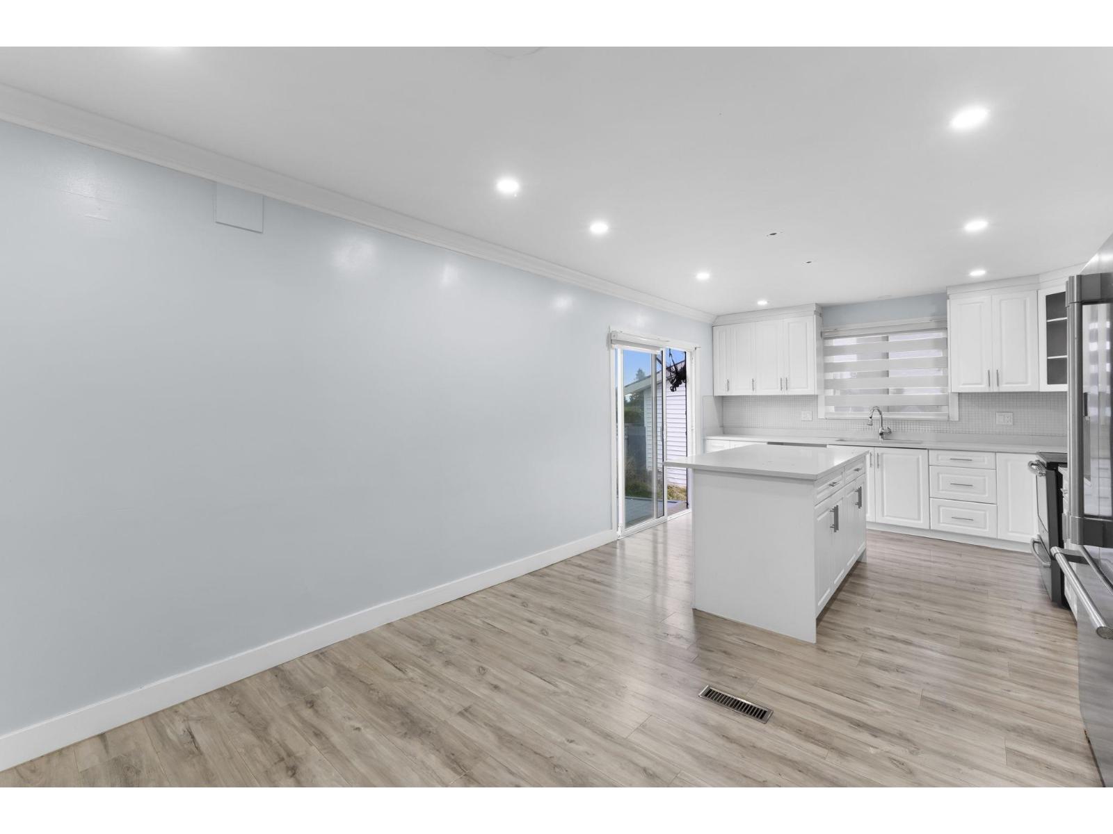 6138 134a Street, Surrey, British Columbia  V3X 1L9 - Photo 7 - R3115568