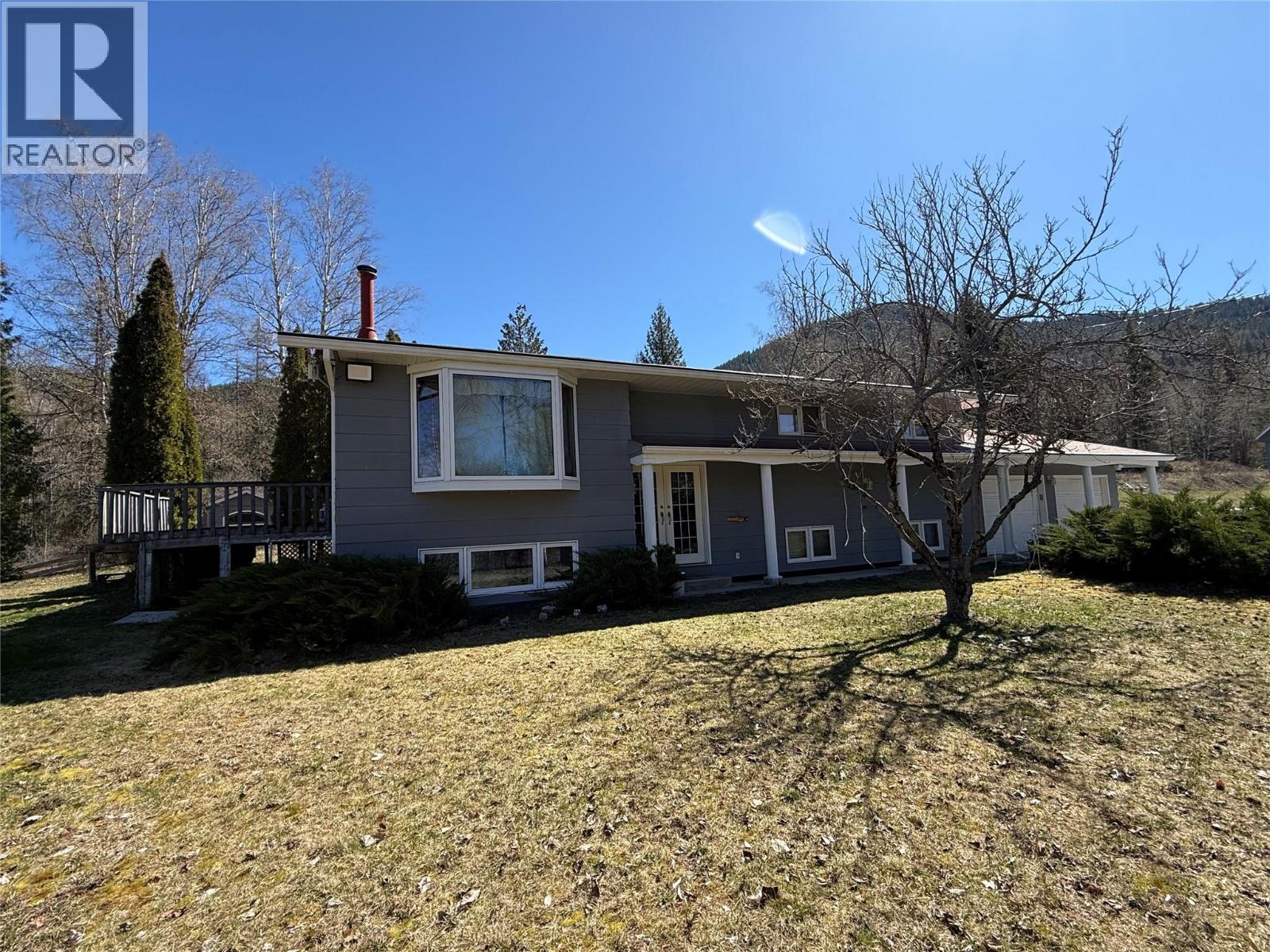 1076 Columbia Gardens Road, Fruitvale, British Columbia  V0G 1L1 - Photo 2 - 10379858