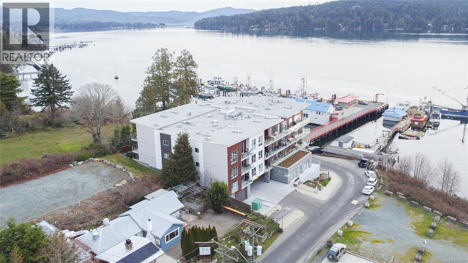 207 1820 Maple Ave S, Sooke, British Columbia  V9Z 0N9 - Photo 2 - 1033286