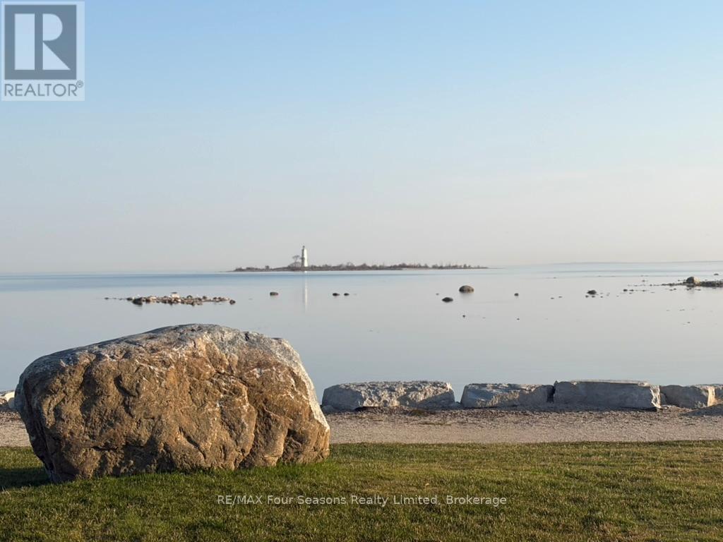 835 Suncrest Circle, Collingwood, Ontario  L9Y 5C7 - Photo 3 - S13041774