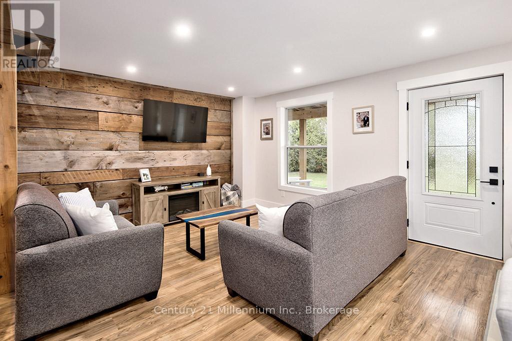 1990 3/4 Sunnidale Side Road E, Clearview, Ontario  L0M 1S0 - Photo 10 - S13041880