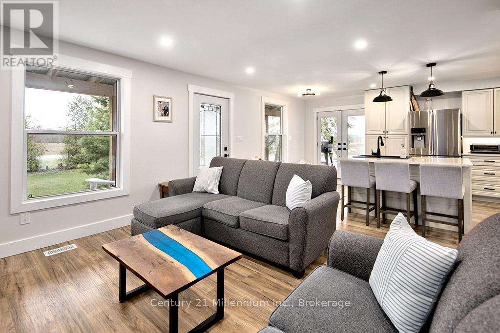 1990 3/4 Sunnidale Side Road E, Clearview, Ontario  L0M 1S0 - Photo 12 - S13041880