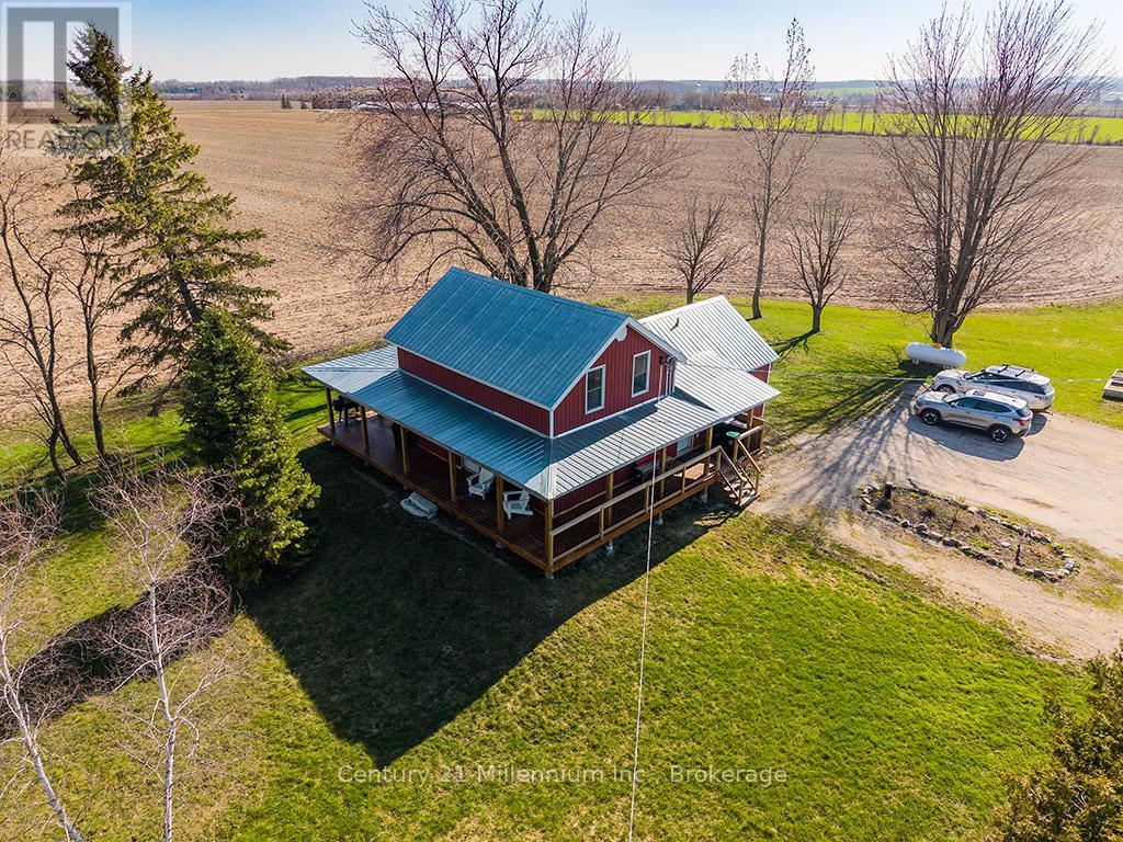 1990 3/4 Sunnidale Side Road E, Clearview, Ontario  L0M 1S0 - Photo 2 - S13041880