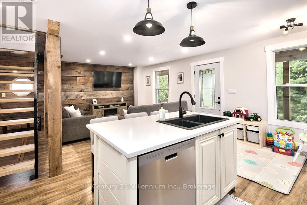 1990 3/4 Sunnidale Side Road E, Clearview, Ontario  L0M 1S0 - Photo 26 - S13041880