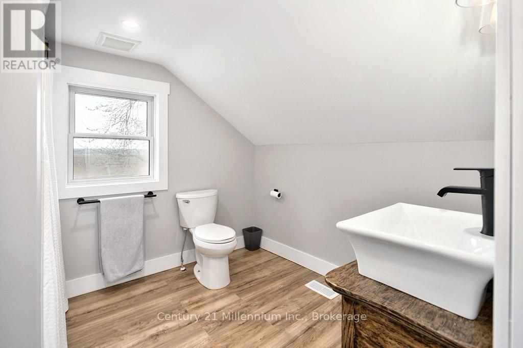 1990 3/4 Sunnidale Side Road E, Clearview, Ontario  L0M 1S0 - Photo 37 - S13041880