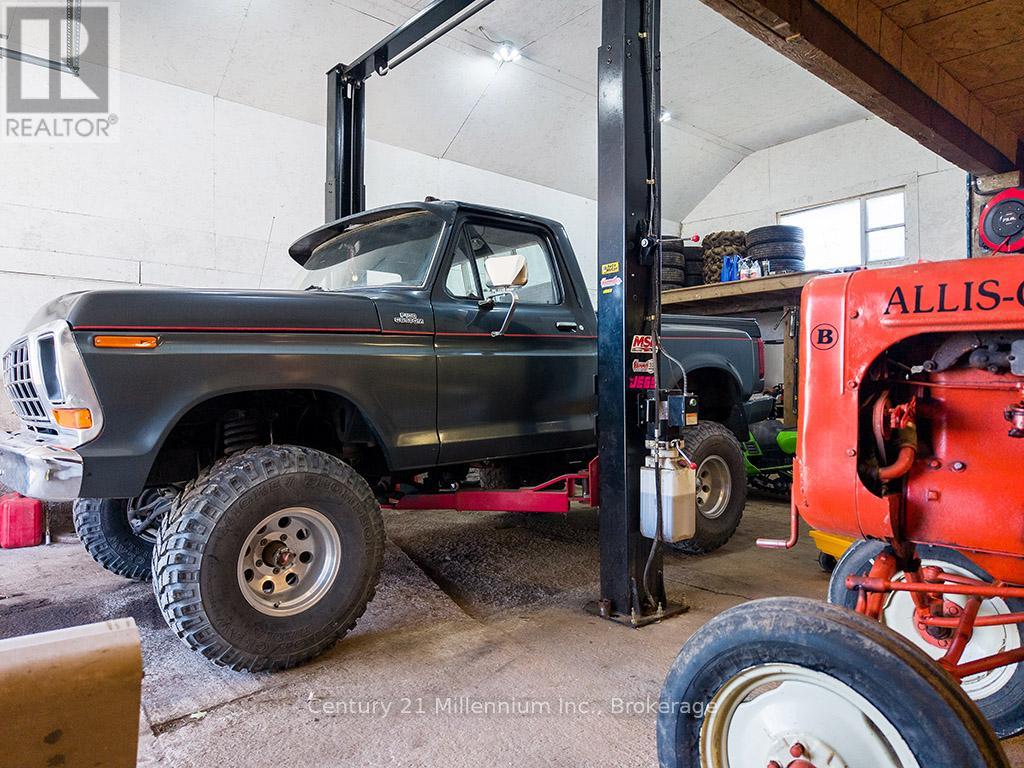 1990 3/4 Sunnidale Side Road E, Clearview, Ontario  L0M 1S0 - Photo 46 - S13041880