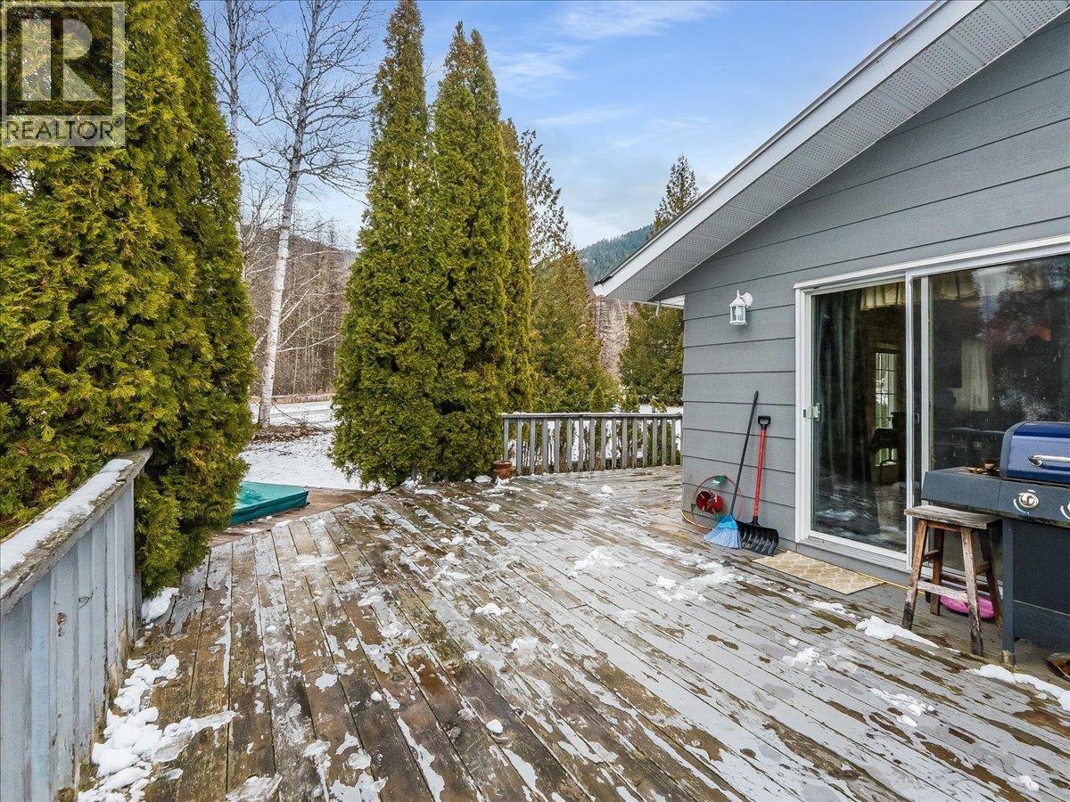 1076 Columbia Gardens Road, Fruitvale, British Columbia  V0G 1L1 - Photo 65 - 10379858