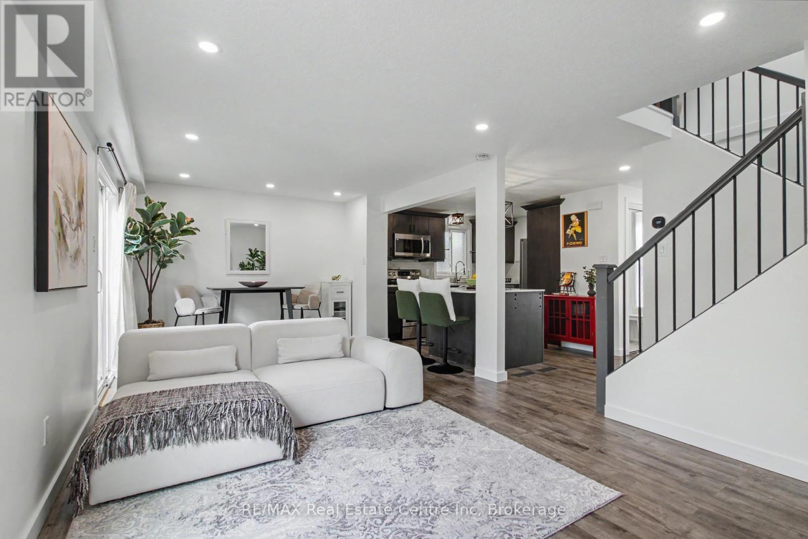 7 Wycliffe Place, Kitchener, Ontario  N2M 5J6 - Photo 18 - X13041806