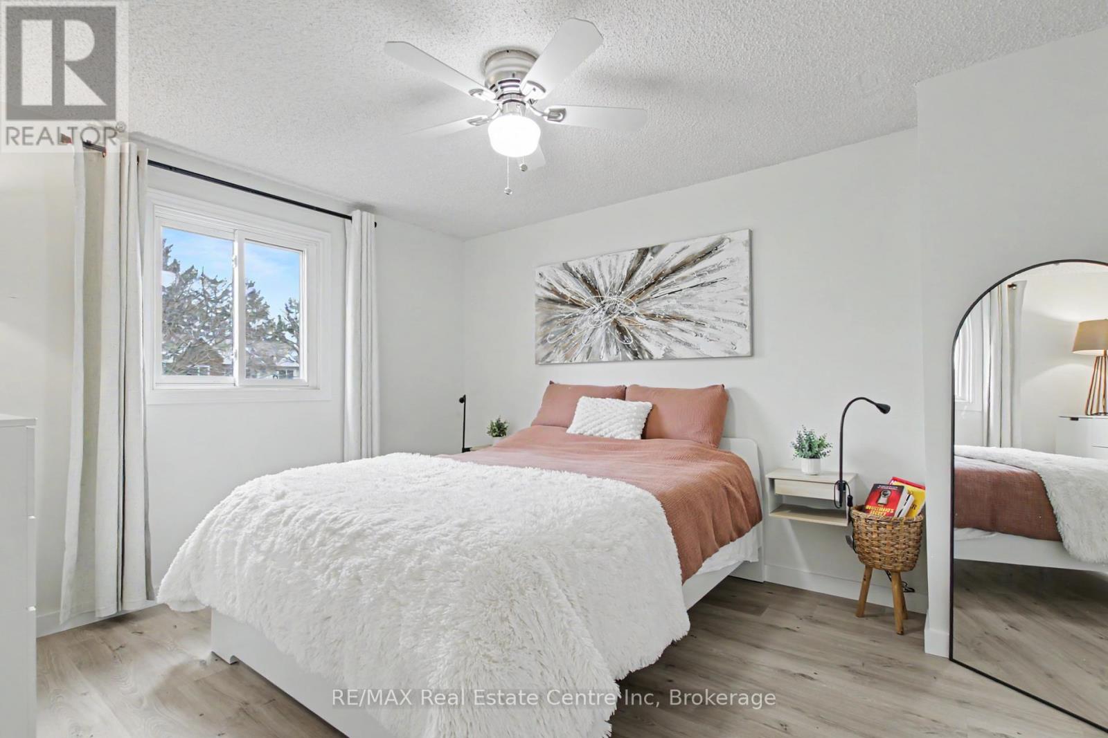 7 Wycliffe Place, Kitchener, Ontario  N2M 5J6 - Photo 22 - X13041806