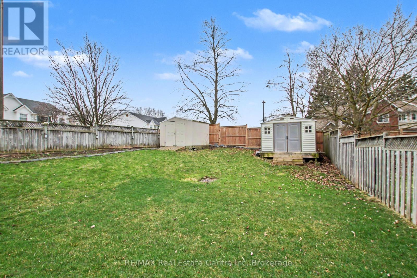 7 Wycliffe Place, Kitchener, Ontario  N2M 5J6 - Photo 37 - X13041806