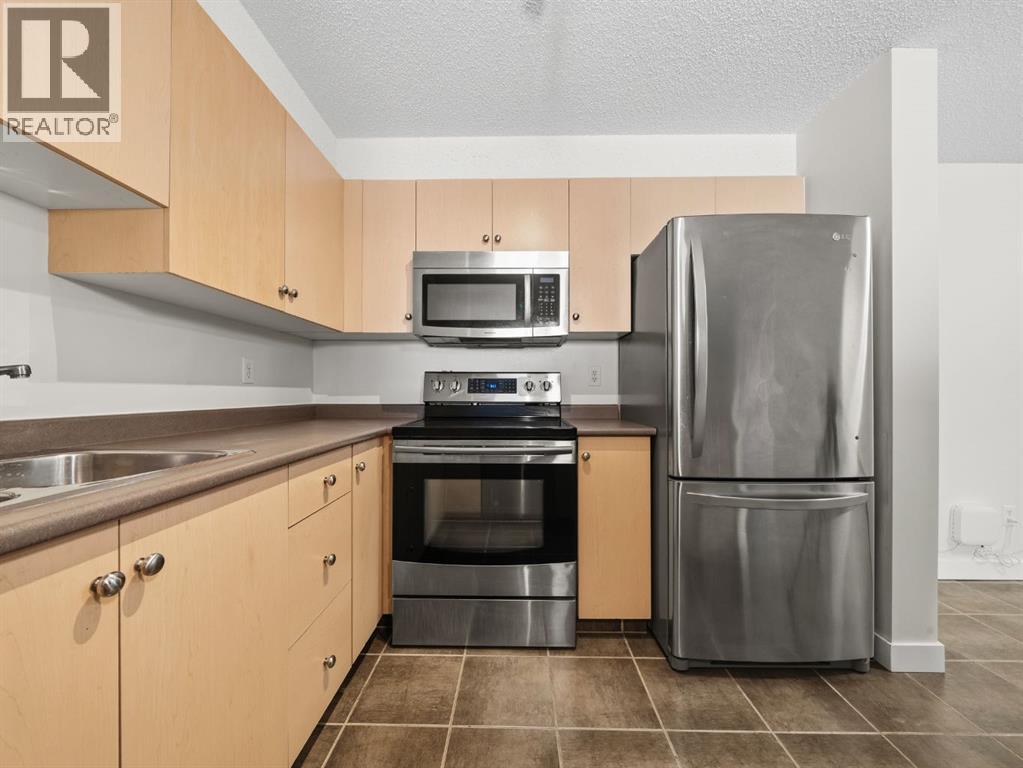203, 4000 Citadel Meadow Point Nw, Calgary, Alberta  T3G 5N5 - Photo 7 - A2298463