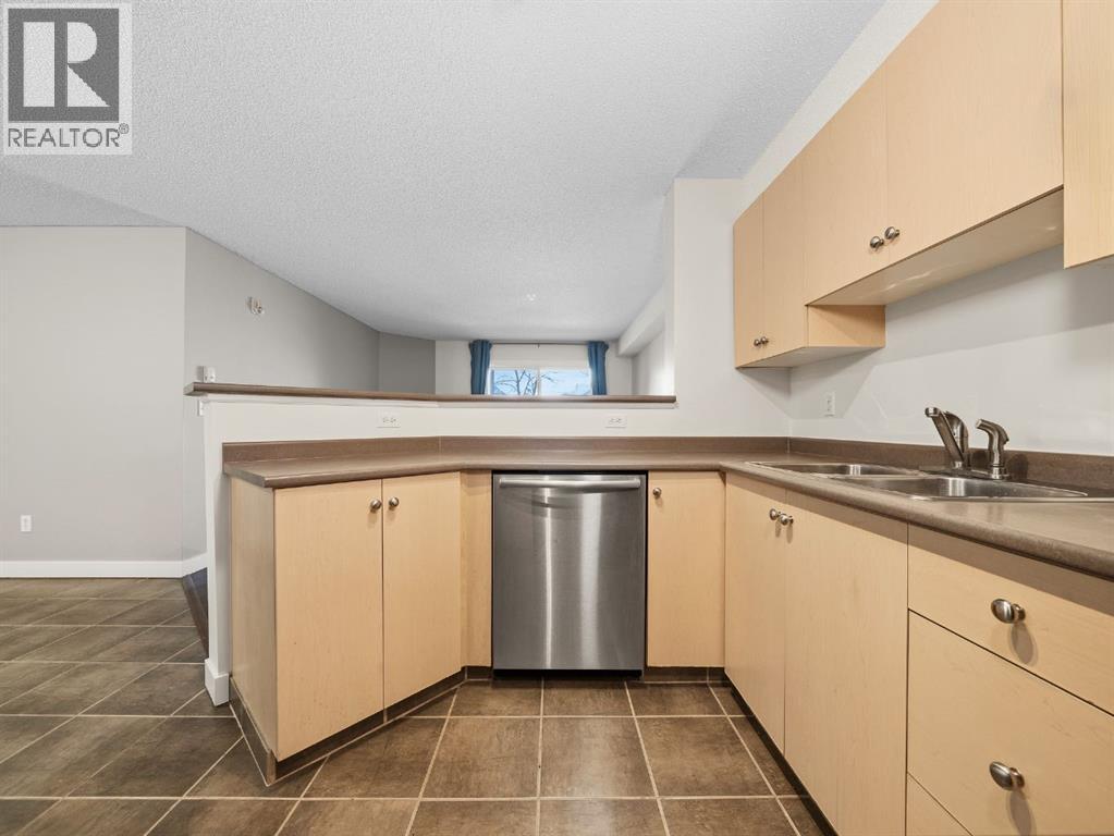 203, 4000 Citadel Meadow Point Nw, Calgary, Alberta  T3G 5N5 - Photo 8 - A2298463