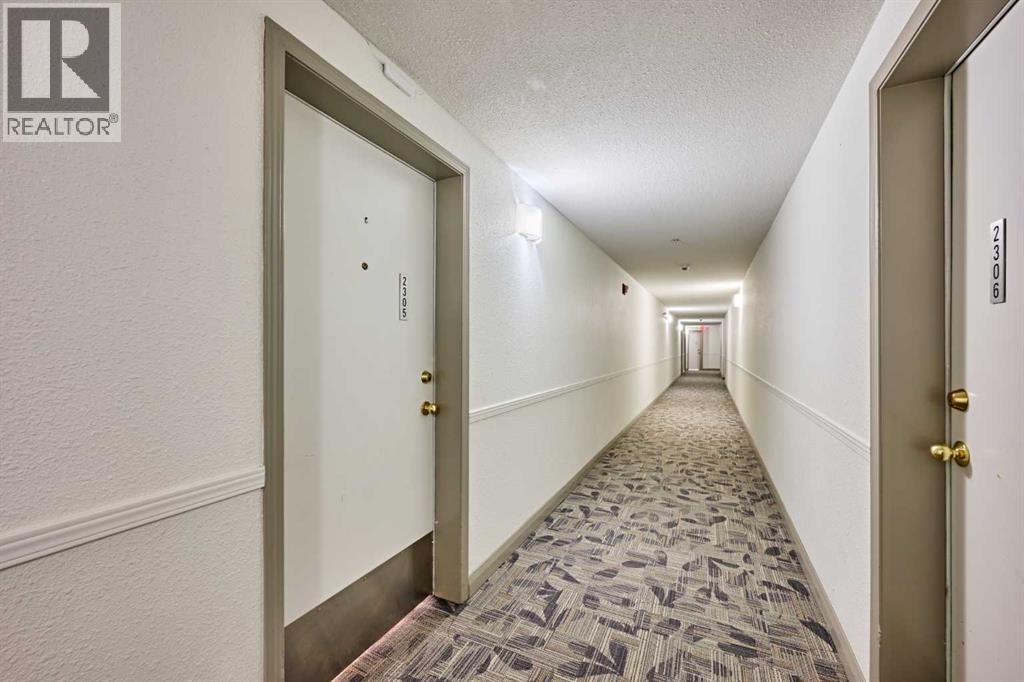 305, 2000 Somervale Court Sw, Calgary, Alberta  T2Y 4J1 - Photo 7 - A2300853