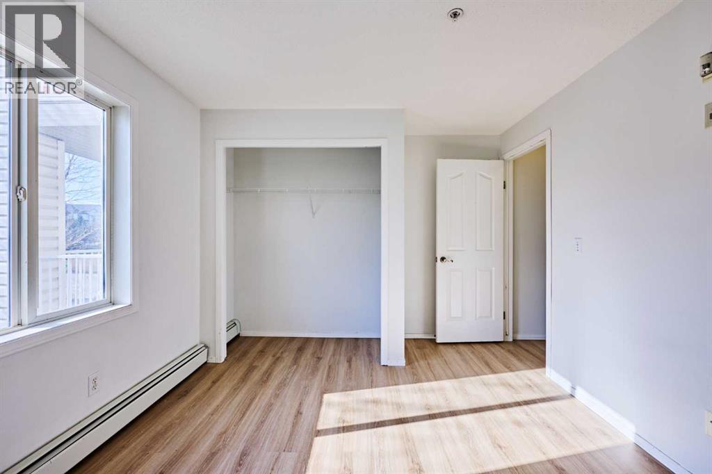 305, 2000 Somervale Court Sw, Calgary, Alberta  T2Y 4J1 - Photo 15 - A2300853