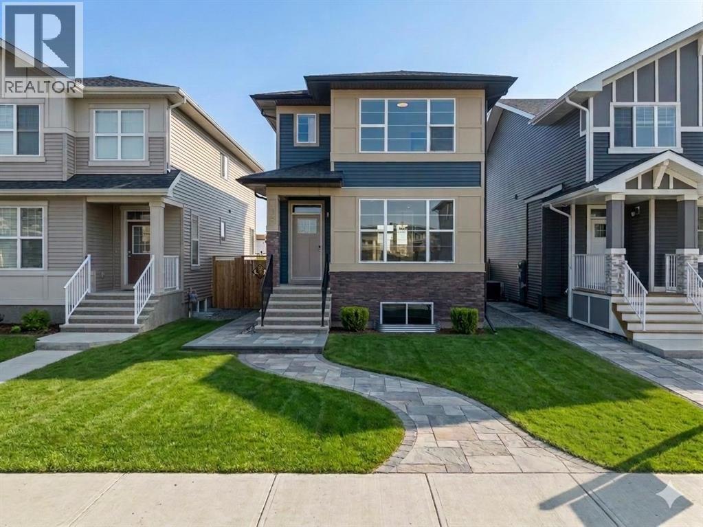 659 Chelsea Pier Run, Chestermere, Alberta