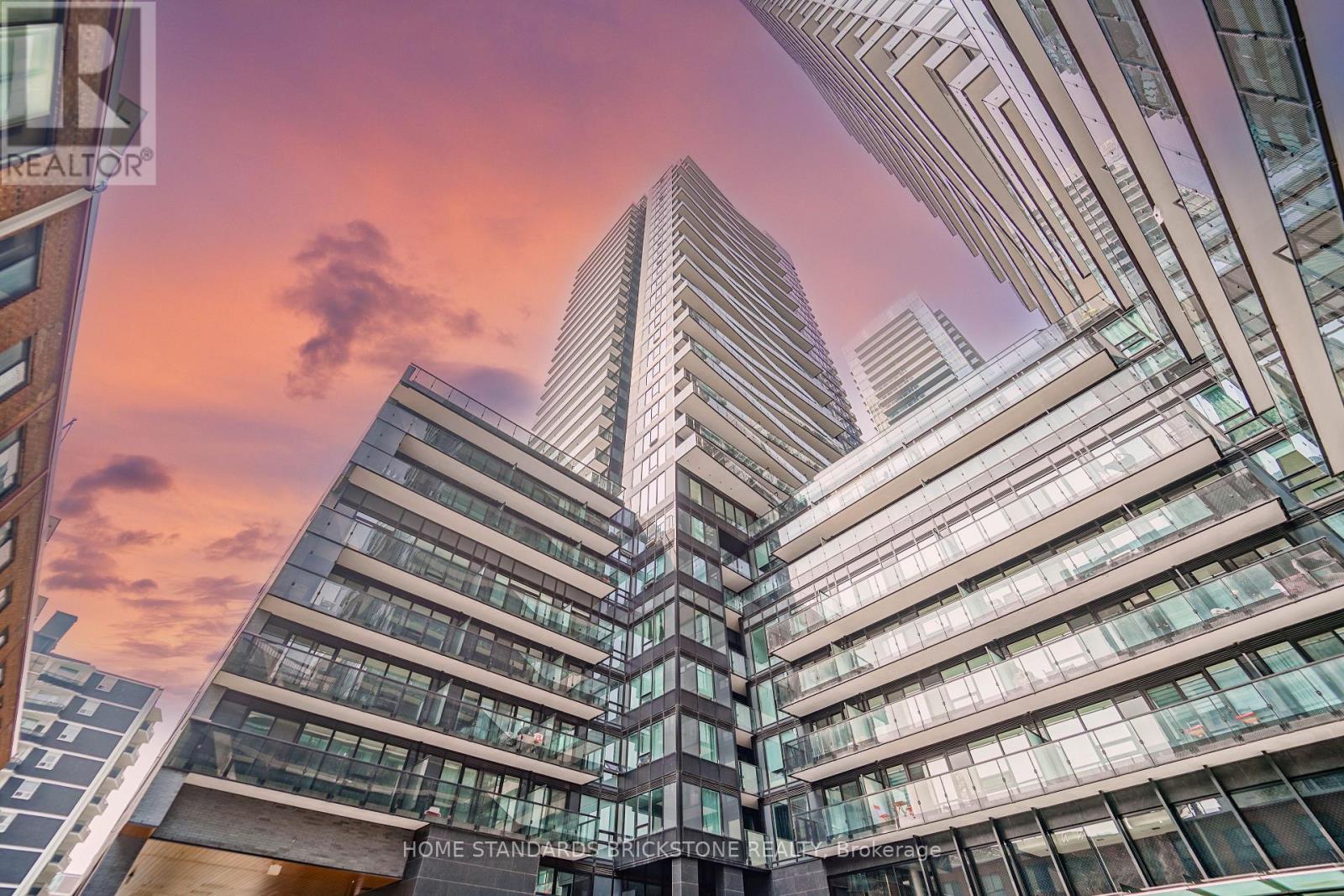 1705 - 117 BROADWAY AVENUE, Toronto, Ontario