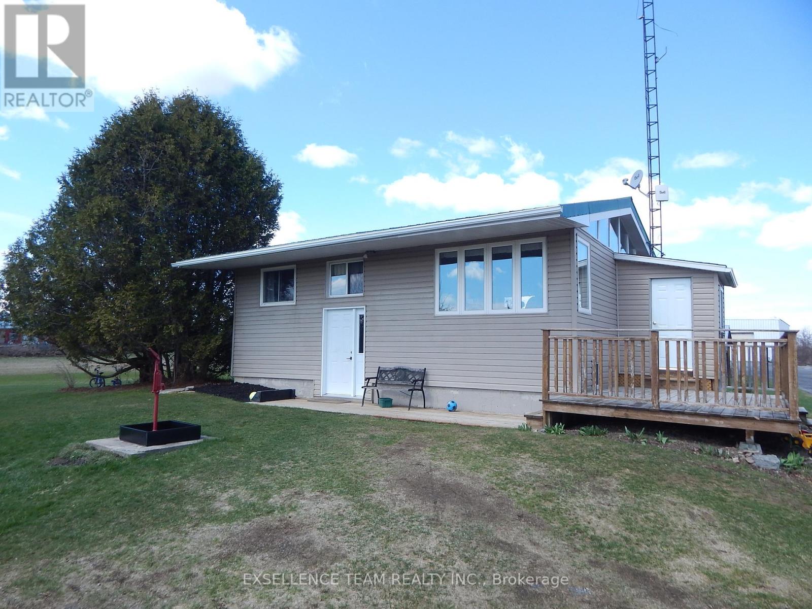 16935 Duffs Corners Road, North Stormont, Ontario  K0C 1V0 - Photo 2 - X13041990