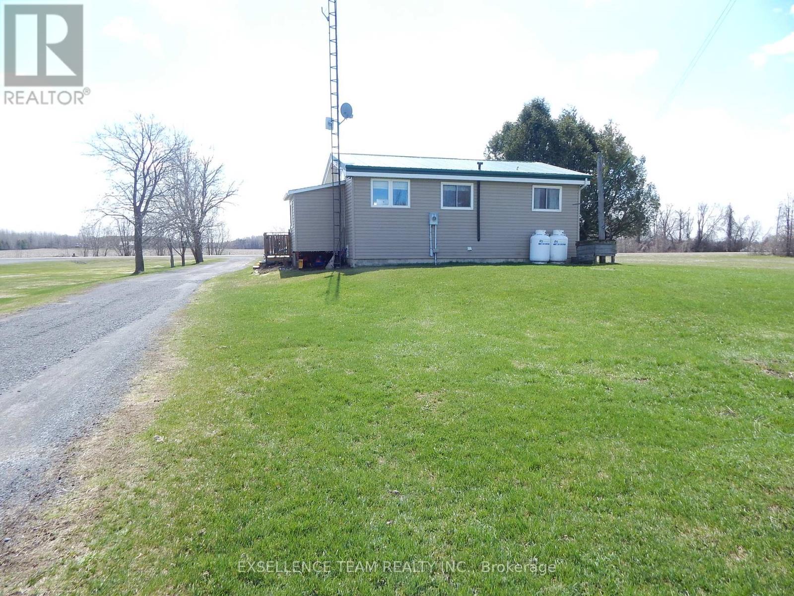 16935 Duffs Corners Road, North Stormont, Ontario  K0C 1V0 - Photo 3 - X13041990