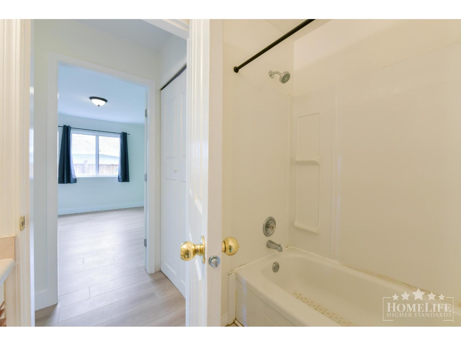 Lower House 6375 187a Street, Surrey, British Columbia  V3S 9E1 - Photo 16 - R3115585