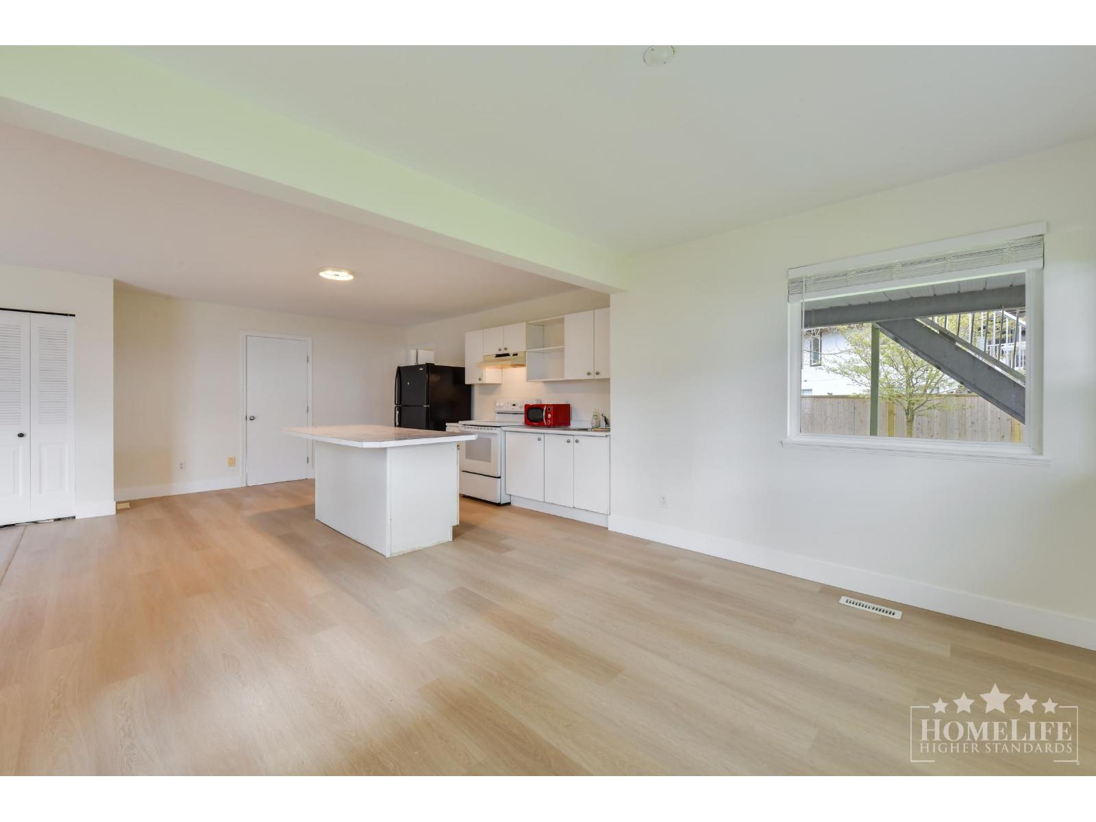 Lower House 6375 187a Street, Surrey, British Columbia  V3S 9E1 - Photo 8 - R3115585