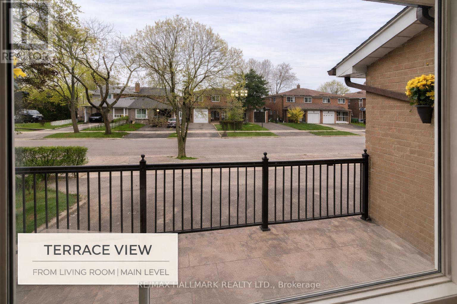64 Green Bush Road, Toronto, Ontario  M2M 1P3 - Photo 4 - C13002080