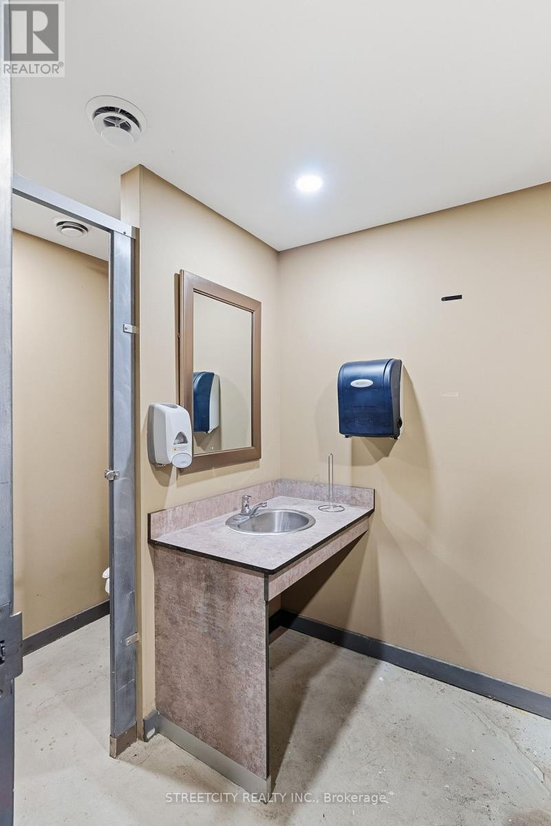 102 - 222 Wellington Street, London East, Ontario  N6B 2L3 - Photo 22 - X13041788