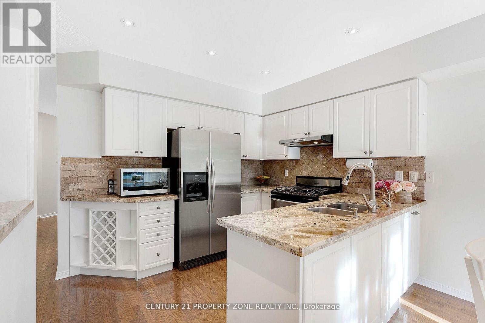 582 Plantation Gate, Newmarket, Ontario  L3X 2C2 - Photo 22 - N13041740