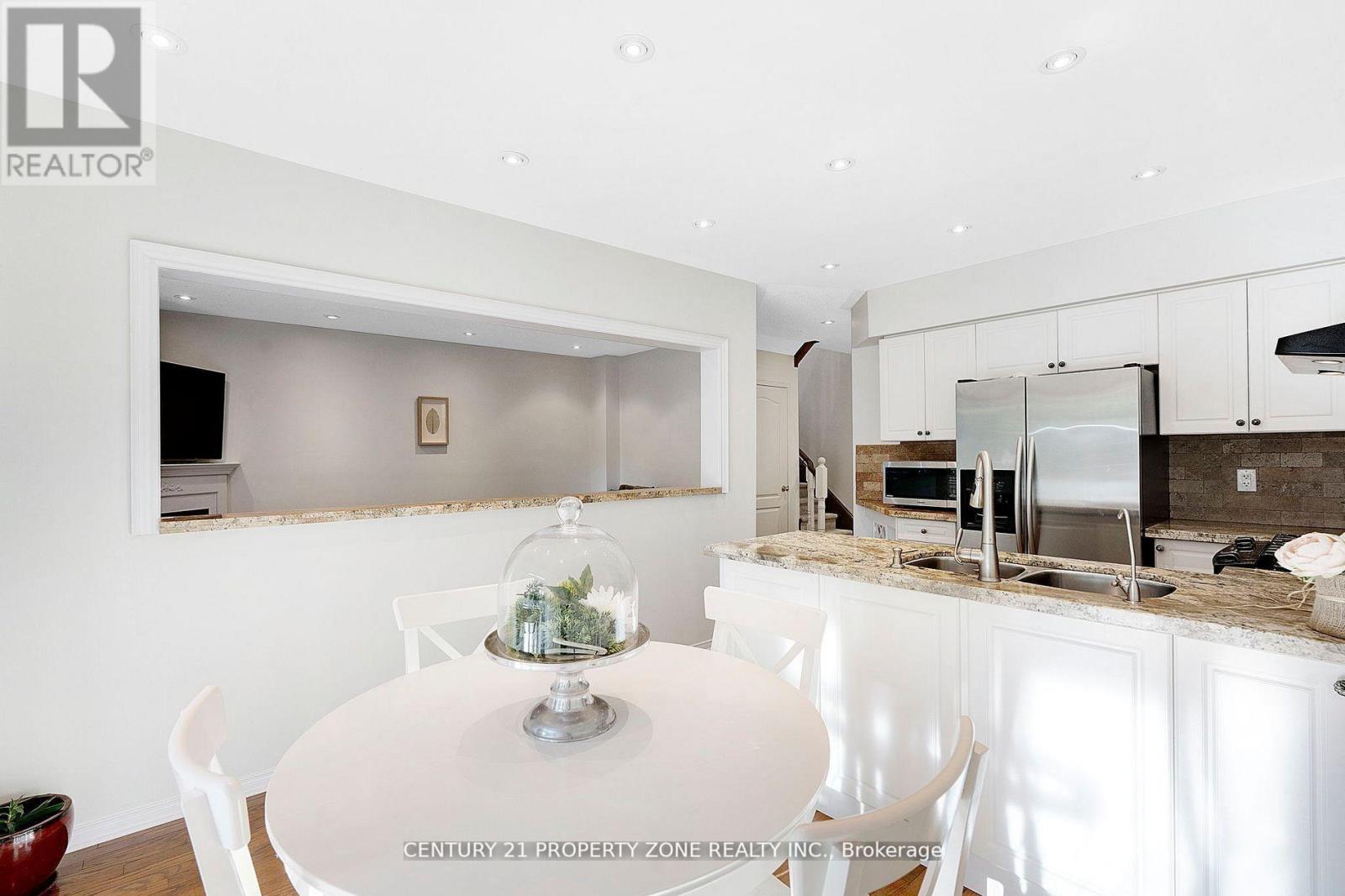 582 Plantation Gate, Newmarket, Ontario  L3X 2C2 - Photo 27 - N13041740