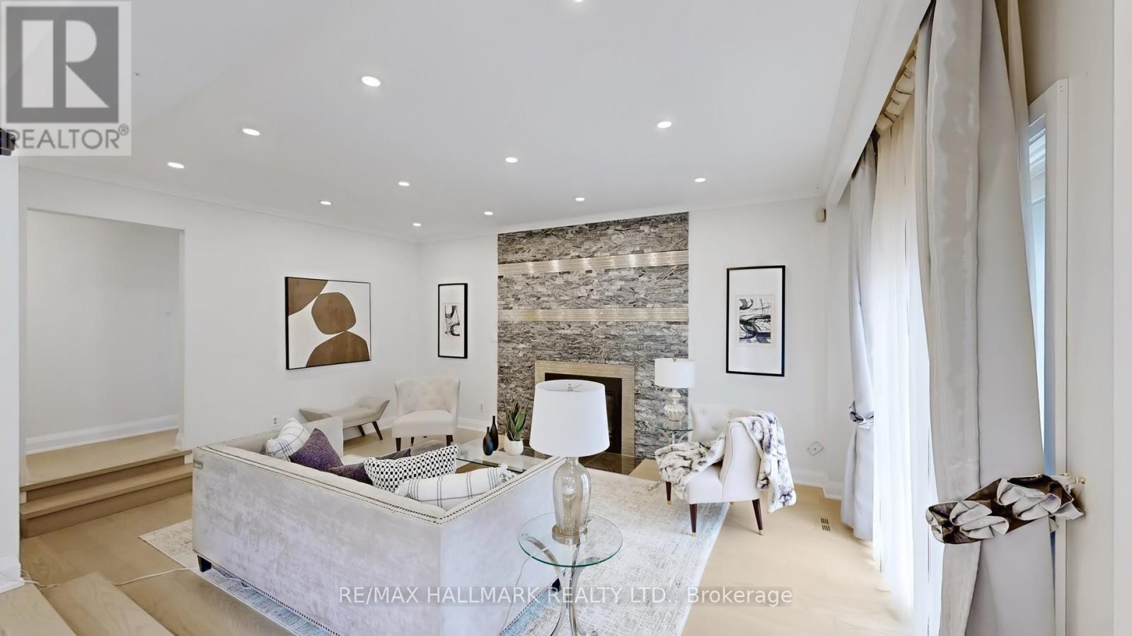 82 Windermere Crescent S, Richmond Hill, Ontario  L4C 6Y9 - Photo 13 - N13041812