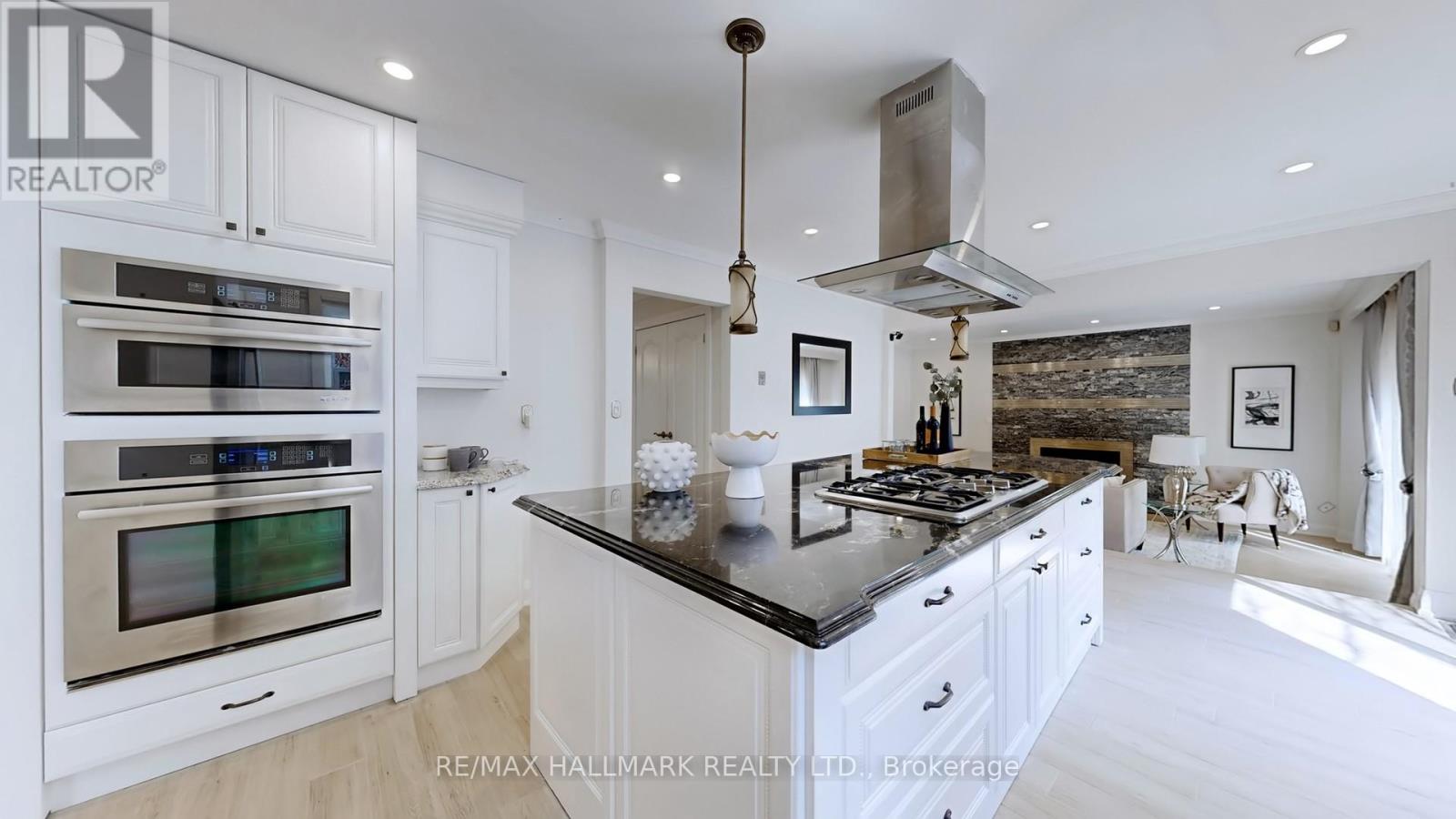 82 Windermere Crescent S, Richmond Hill, Ontario  L4C 6Y9 - Photo 15 - N13041812