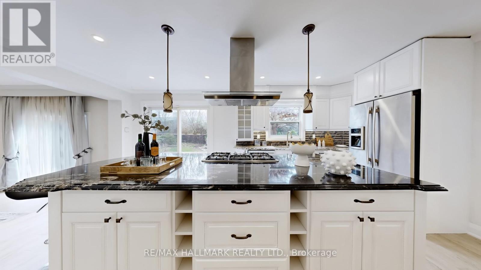 82 Windermere Crescent S, Richmond Hill, Ontario  L4C 6Y9 - Photo 16 - N13041812