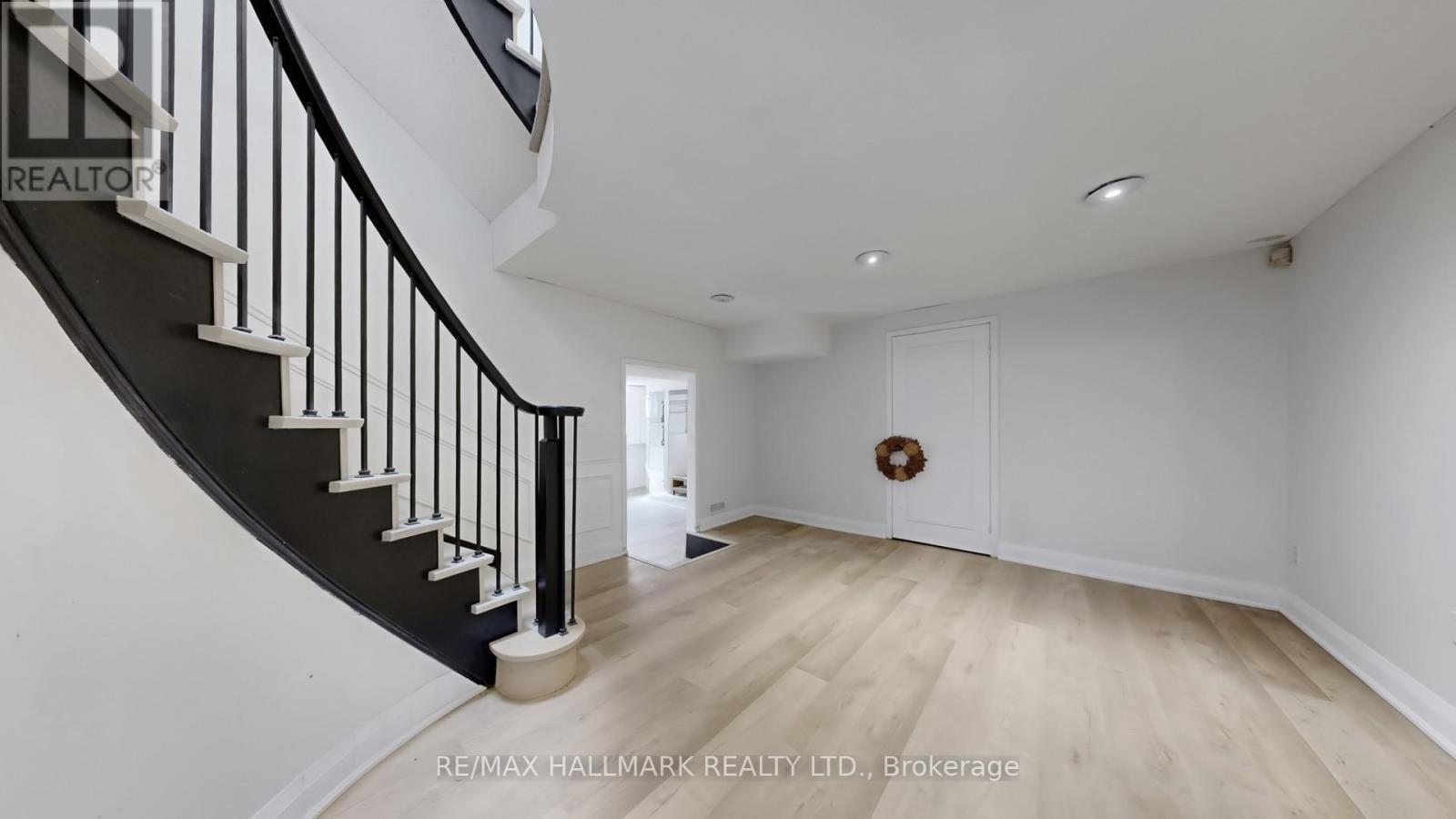 82 Windermere Crescent S, Richmond Hill, Ontario  L4C 6Y9 - Photo 38 - N13041812