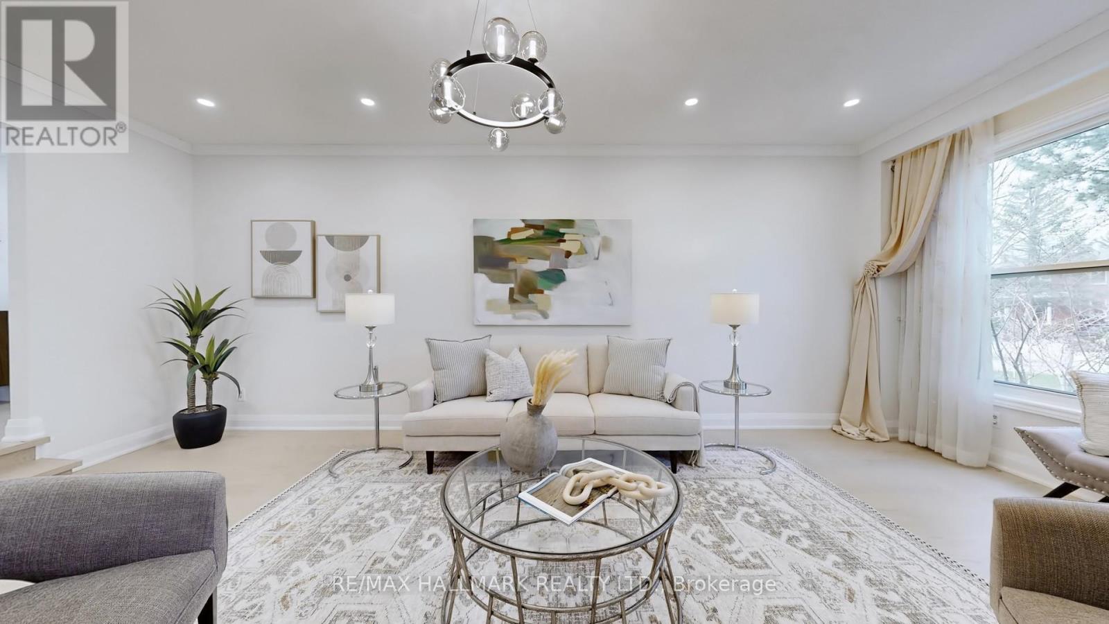 82 Windermere Crescent S, Richmond Hill, Ontario  L4C 6Y9 - Photo 8 - N13041812