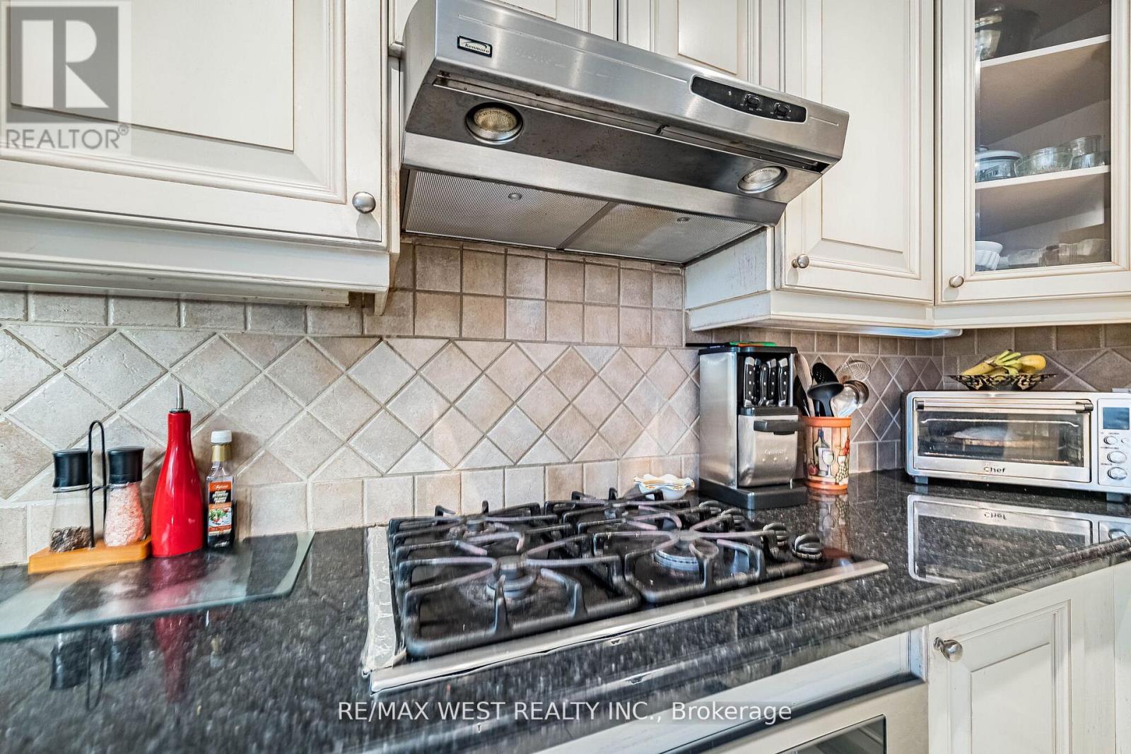 81 Vera Street, Vaughan, Ontario  L4L 5S4 - Photo 19 - N13041854