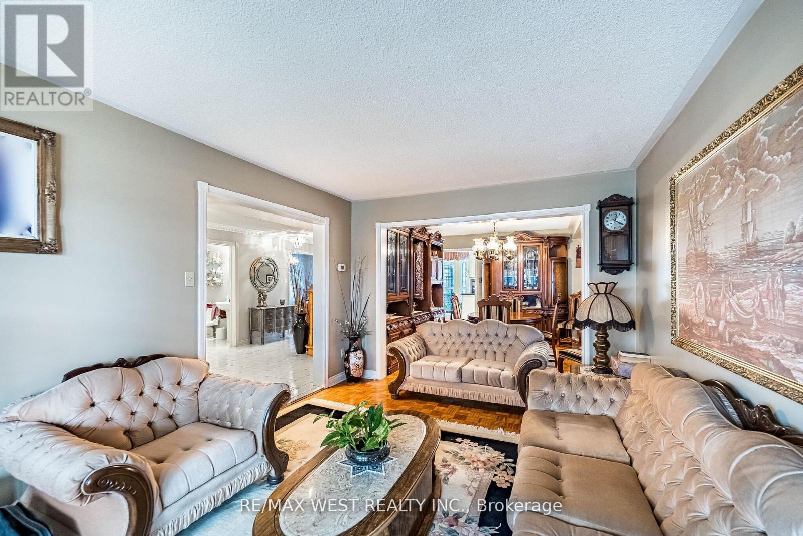 81 Vera Street, Vaughan, Ontario  L4L 5S4 - Photo 7 - N13041854