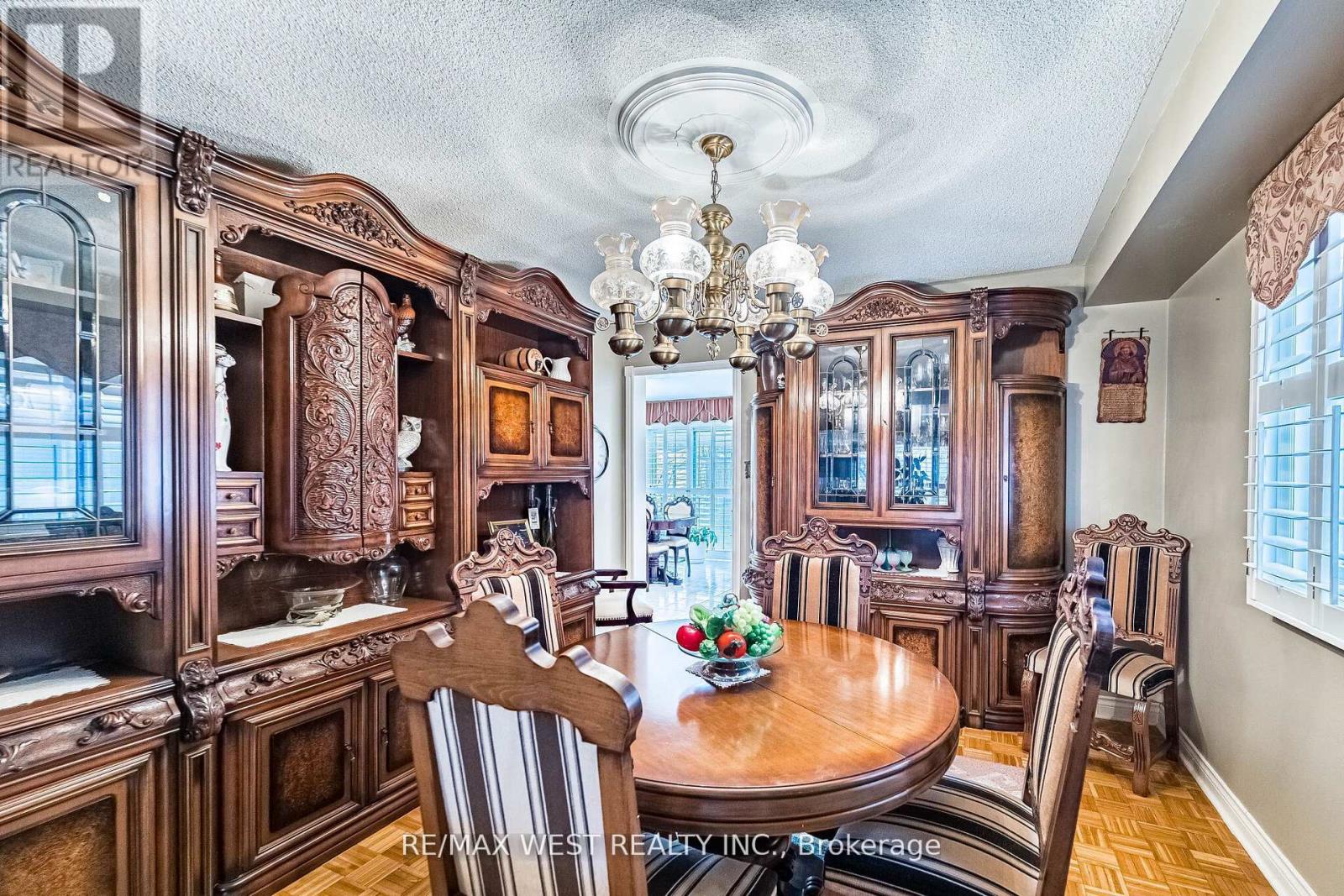 81 Vera Street, Vaughan, Ontario  L4L 5S4 - Photo 8 - N13041854