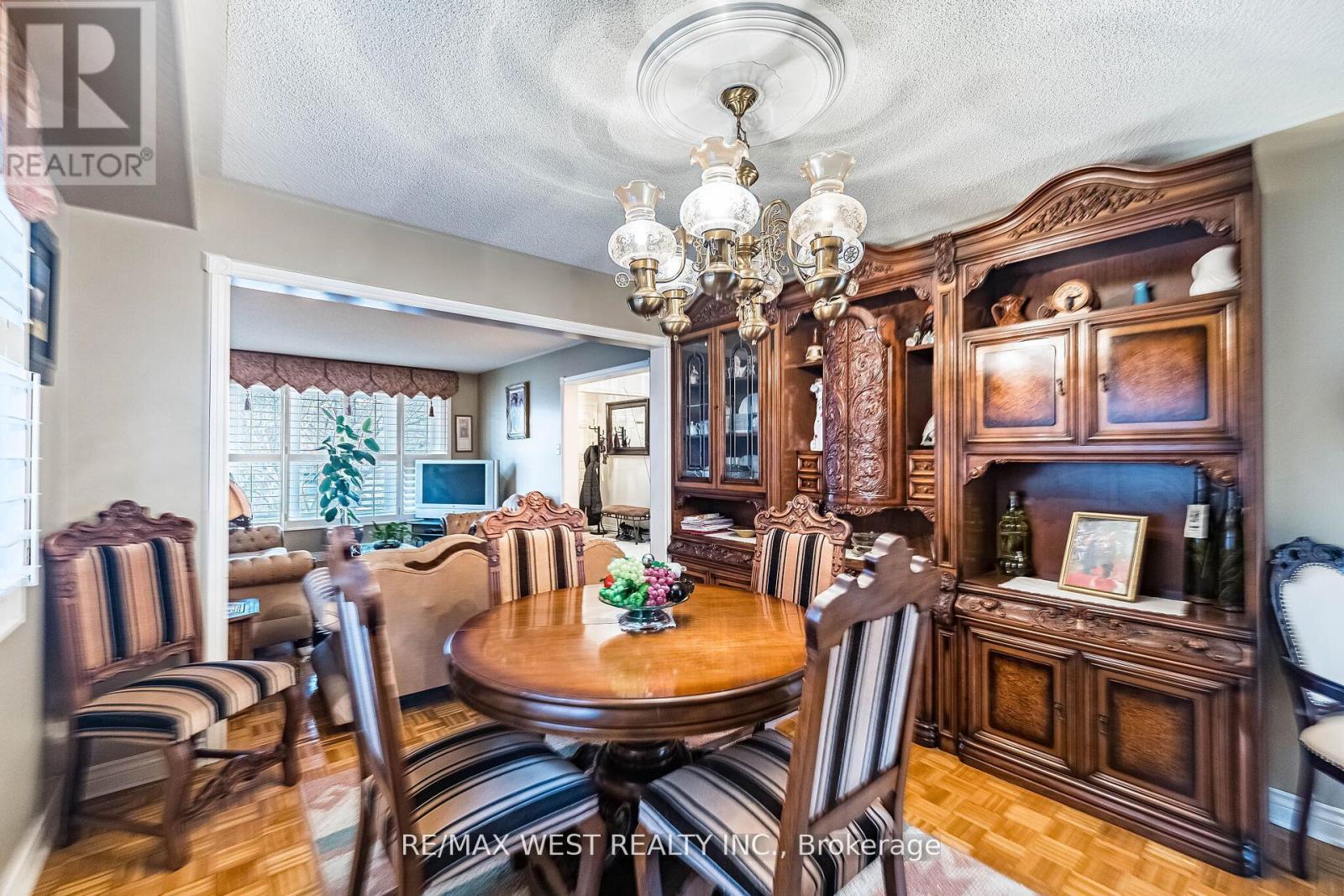 81 Vera Street, Vaughan, Ontario  L4L 5S4 - Photo 9 - N13041854