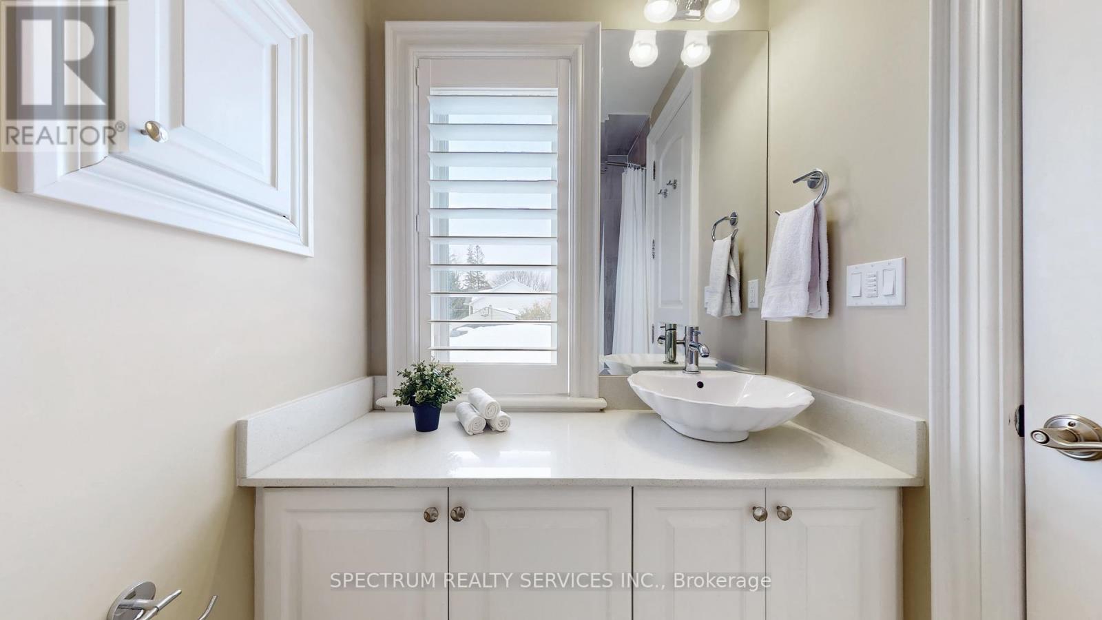 223 Lennox Avenue, Richmond Hill, Ontario  L4C 2A4 - Photo 26 - N13041876