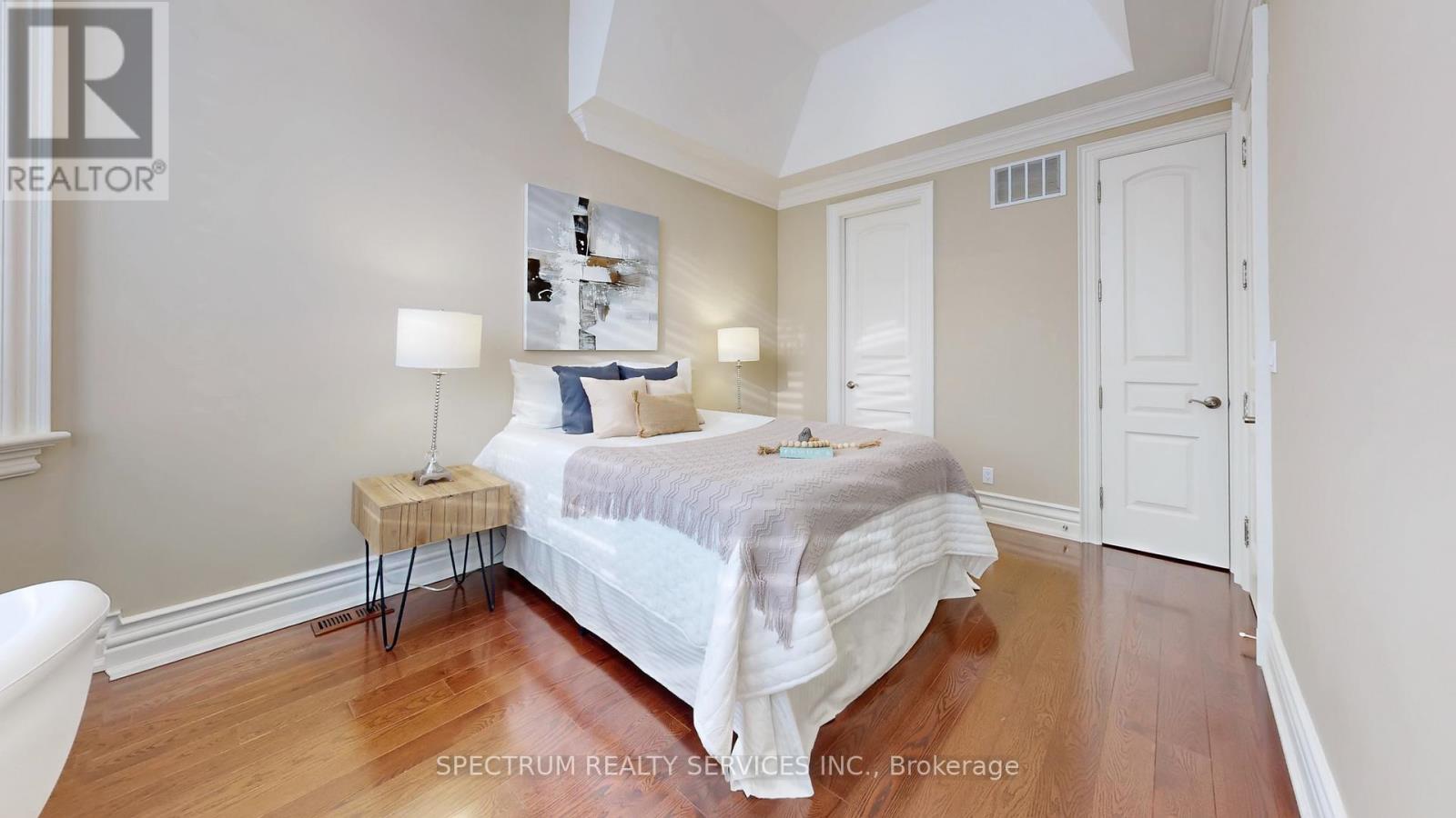 223 Lennox Avenue, Richmond Hill, Ontario  L4C 2A4 - Photo 28 - N13041876