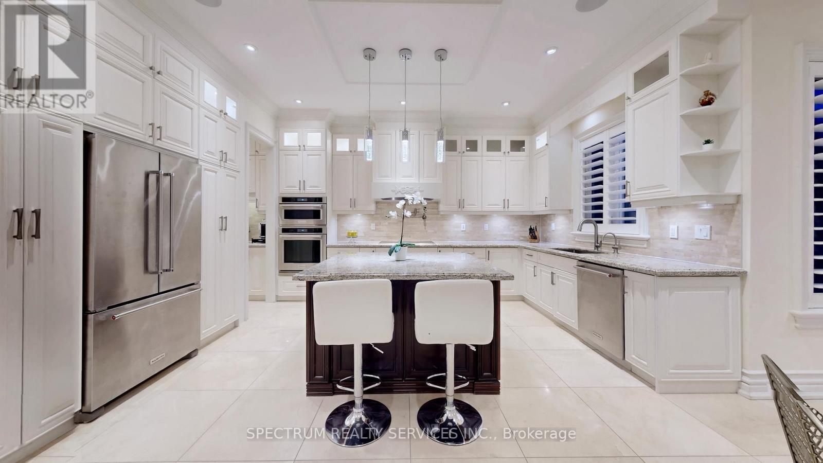 223 Lennox Avenue, Richmond Hill, Ontario  L4C 2A4 - Photo 7 - N13041876