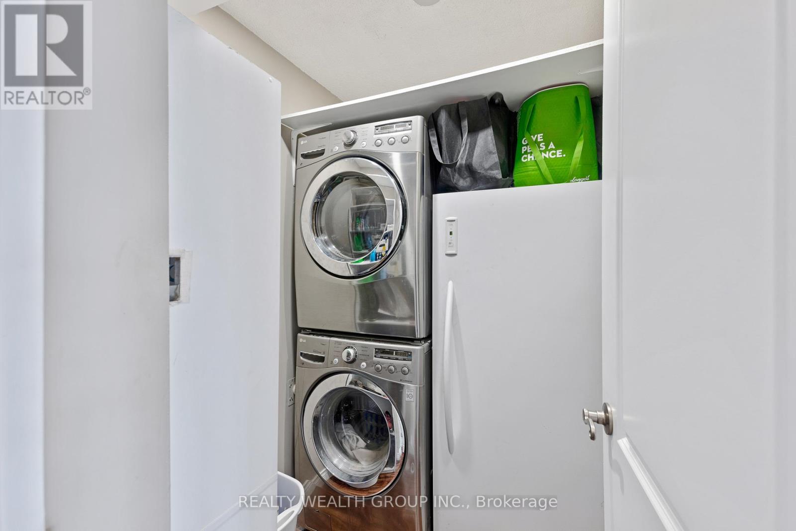 221 - 155 Main Street N, Newmarket, Ontario  L3Y 8C2 - Photo 17 - N13042002