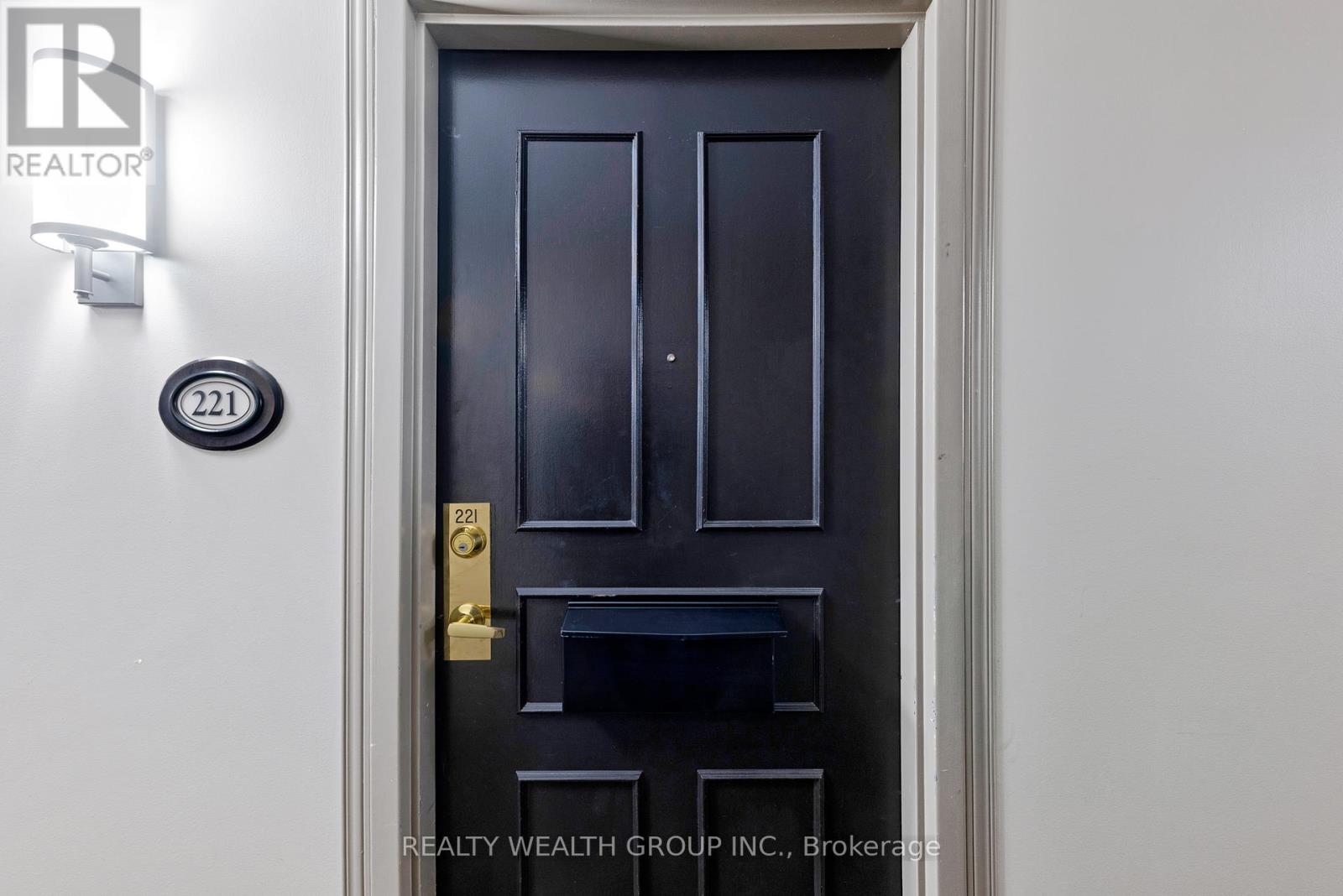 221 - 155 Main Street N, Newmarket, Ontario  L3Y 8C2 - Photo 4 - N13042002