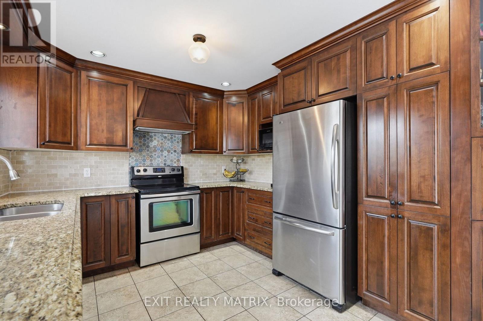 388 Quartz Avenue, Clarence-Rockland, Ontario  K4K 0C7 - Photo 14 - X12854738