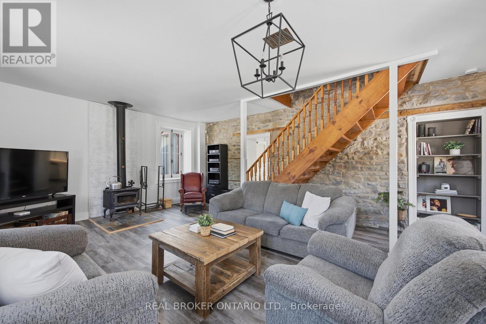 2090 Beach Road, North Grenville, Ontario  K0G 1S0 - Photo 17 - X12997464