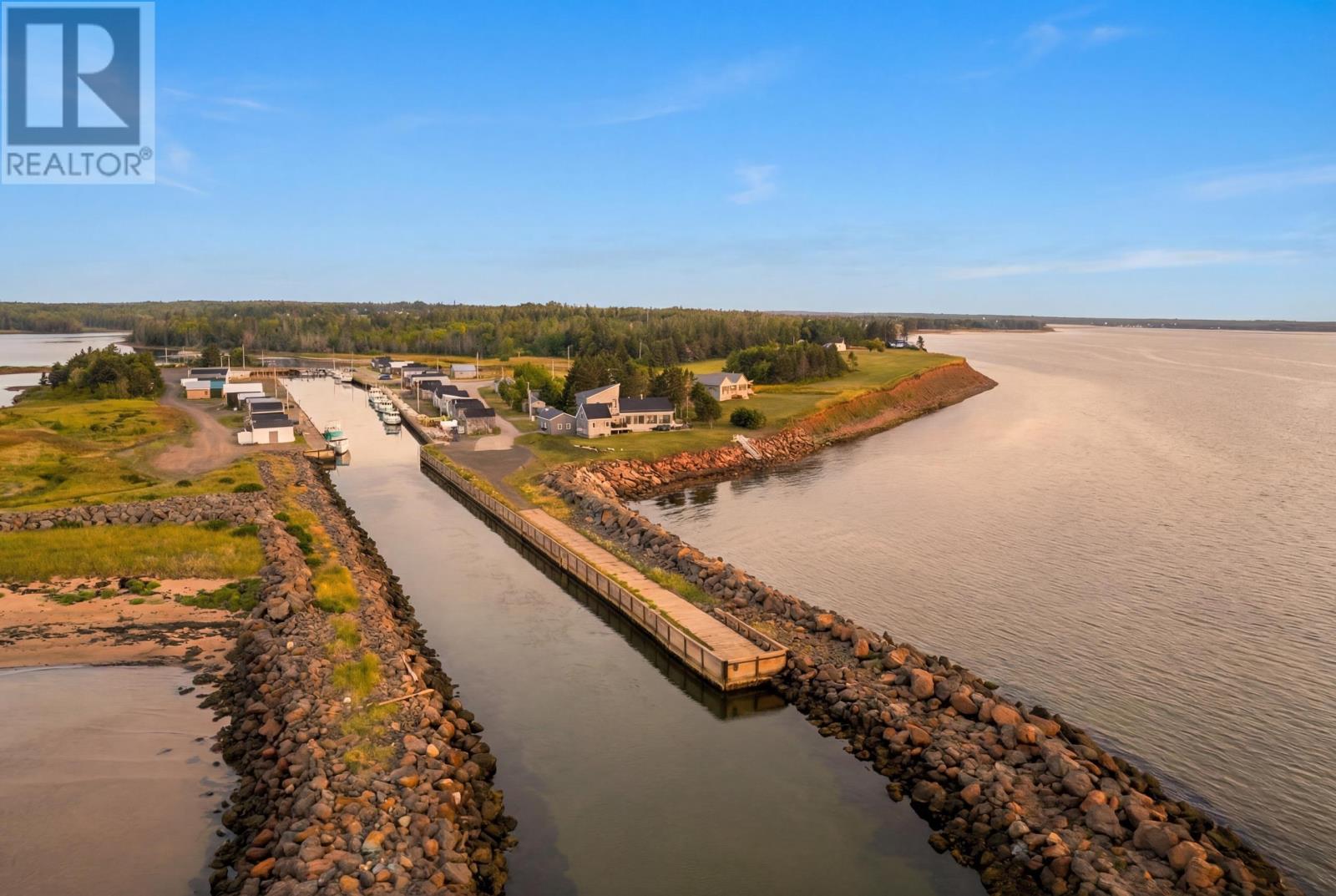 335-337 Harbour Road, Launching, Prince Edward Island  C0A 1G0 - Photo 4 - 202608564