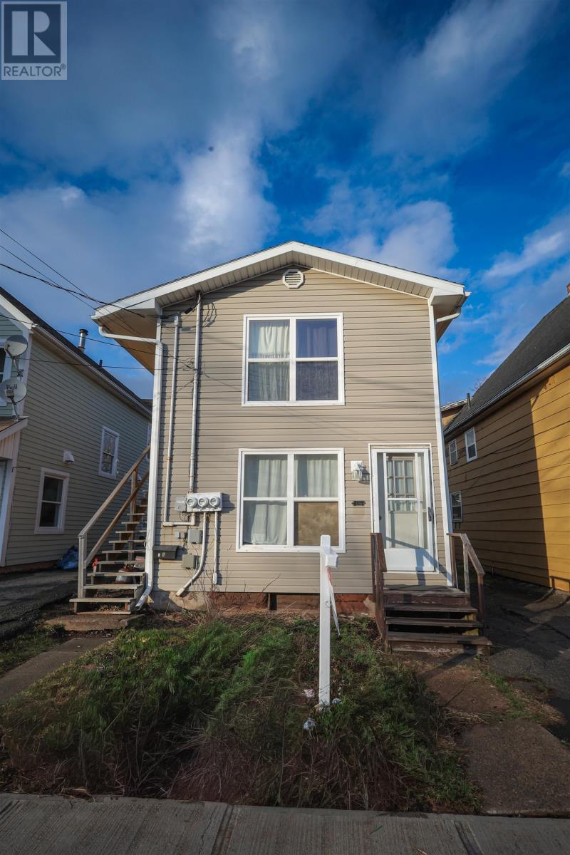 198 Cumberland Street, Charlottetown, Prince Edward Island  C1A 5C6 - Photo 3 - 202608568