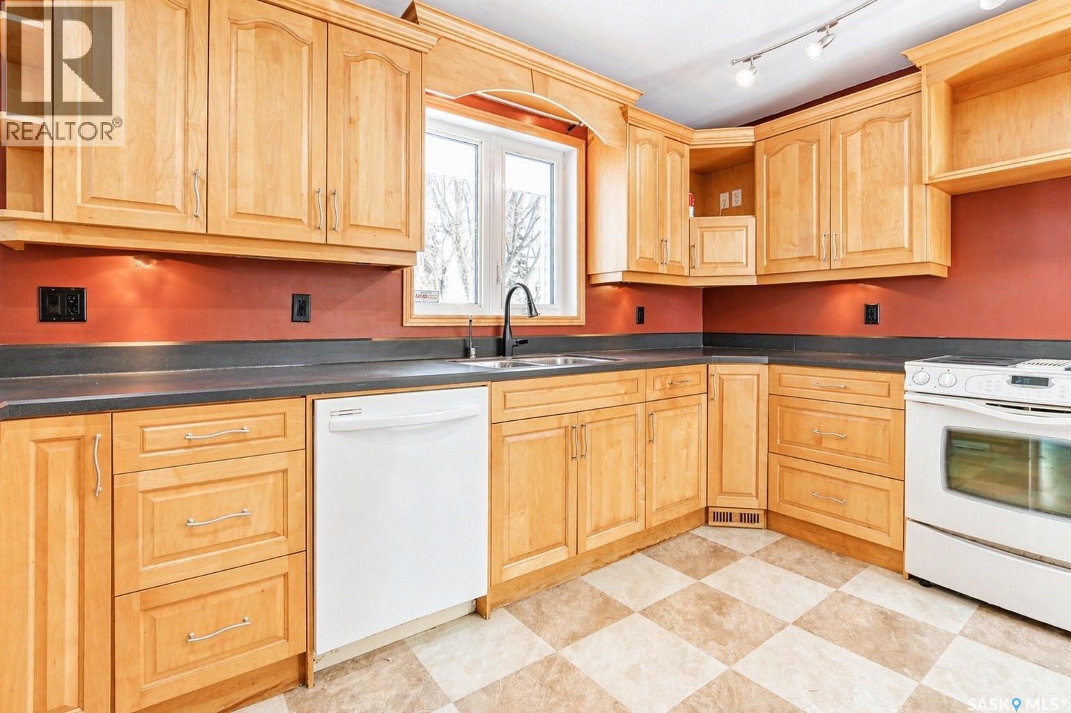 1321 Jubilee Avenue, Regina, Saskatchewan  S4S 3S8 - Photo 7 - SK033731