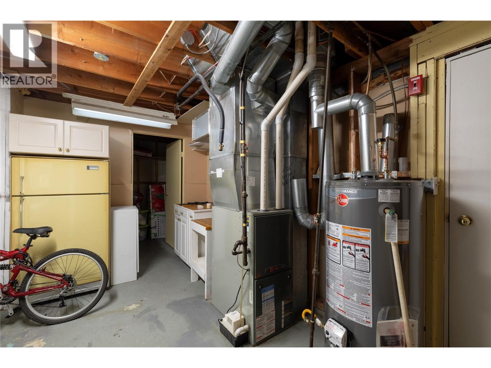 3700 24 Avenue, Vernon, British Columbia  V1T 1L9 - Photo 27 - 10384593